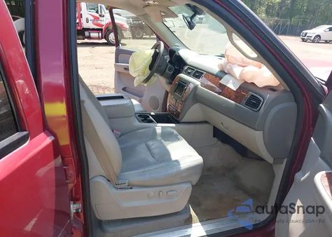 2007 Chevrolet Tahoe Ltz from USA, damaged, VIN 1GNFK13057J135119